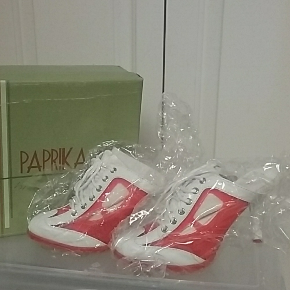 Paprika Sneaker Heels Open Back Pink  Lace Sz 7.5